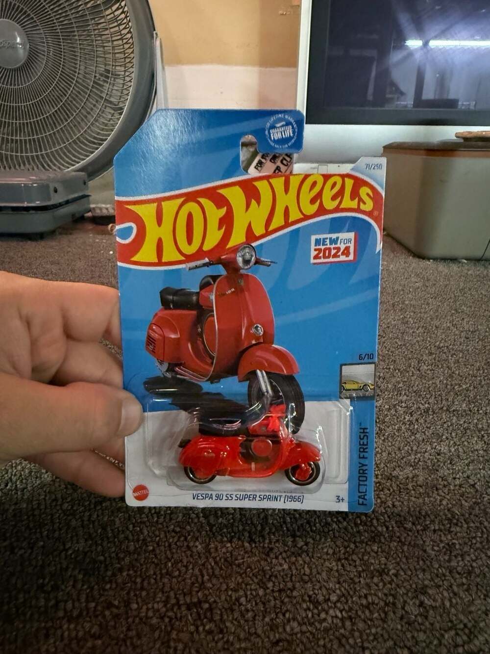 Hot Wheels Factory Fresh Vespa 90 SS Super Sprint (1966) Die-Cast Toy Car 71/250